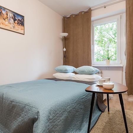 P&O Apartments Kasprzaka Varsovie Extérieur photo